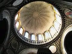 La cúpula vista desde el interior (bâchée)