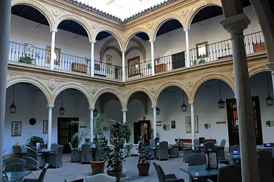 Patio interior del Palacio del Deán Ortega.