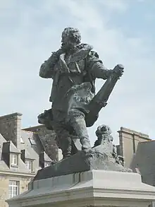 La estatua de Jacques Cartier.