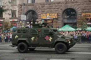 Desfile de equipos de la Brigada un vehículo KRAZ "Spartan" en el Desfile Día de la Independencia de Ucrania del año 2016.