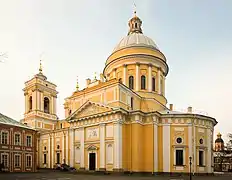 Catedral de la Santísima Trinidad del monasterio de Alejandro Nevski (1776-1790)