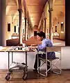 'Leyendo entre líneas', Ben Johnson, 1997, Acrílico sobre lienzo, 152 x 229 cm