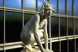 Escultura en el "Kibble Palace".