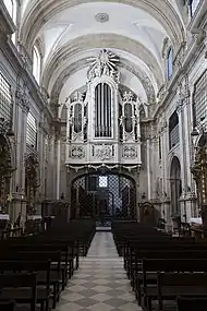 Interior de la iglesia