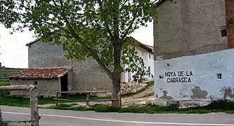 Detalle del lugar de Hoya de la Carrasca, Arcos de las Salinas (Teruel), visto desde la CV-363, año 2006.