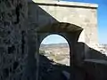 Vista frontal (interior) de la Puerta de la Villa en Moya (Cuenca), con detalle de la rampa, tras su restauración. Siglo XVI.