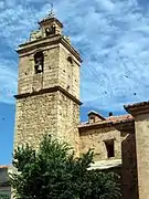 Detalle de la torre-campanario de la parroquial de Puebla de San Miguel (Valencia), año 2004.