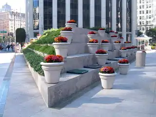 Jardines en terrazas de la plaza