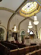 Idem. Interior.