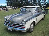 Studebaker Commander V-8 Regal 4-puertas Sedán de 1953