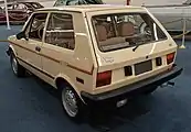 Yugo GV vista posterior