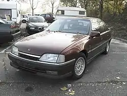 Opel Omega A con carrocería familiar