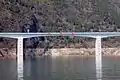 El puente de Shennongxi cerca de su confluencia con el río Yangtze.