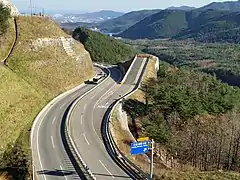 Una Rampa de Escapada de la Emergencia en Misiryeong Carretera Penetrante en Gangwon Provincia, Corea