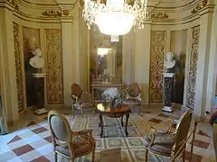 Salón de los Bustos