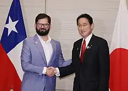 El Presidente Boric junto al Primer Ministro de Japón, Fumio Kishida, en Bangkok, Tailandia, el día 17 de noviembre de 2022.