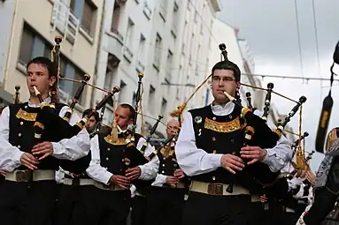 Ar Meilhoù Glaz, un Bagad de Quimper