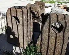 Anclas de piedra, El Pireo.