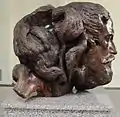 Fotografía realizada en el Mausoleo del Museo Casa Horacio Quiroga-Escultura tallada en raíz de algarrobo por Stephan Erzia