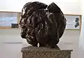 Fotografía realizada en el Mausoleo del Museo Casa Horacio Quiroga-Escultura tallada en raíz de algarrobo por Stephan Erzia