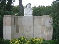 A Joaquim Vayreda (1915), de Manuel Fuxá, parque de la Ciudadela.