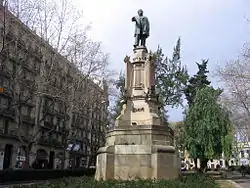 A Josep Anselm Clavé (1888), de José Vilaseca y Manuel Fuxá, paseo de San Juan.