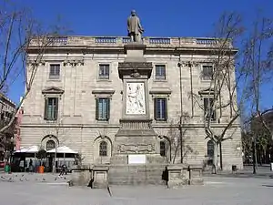 A López y López (1884), de Josep Oriol Mestres y Venancio Vallmitjana, plaza Antonio López.