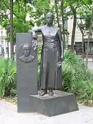 A Lluís Companys (1998), de Francisco López Hernández, paseo de San Juan.