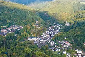 Burg y castillo Sayn