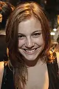 Alice Wegmann como Sofia.