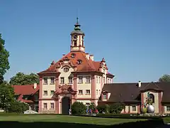 Puerta del Palacio de Altshausen, actual residencia del jefe de la Casa de Württemberg