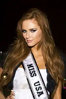 Miss EEUU 2011 Alyssa Campanella, quien compitió como Miss California USA