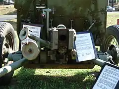 Detalle de los controles y la recámara.