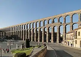 Acueducto de Segovia (siglo II) ( Patrimonio de la Humanidad     )