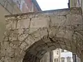 Arco de Druso y Germánico un Spoleto, inscripción con una dedicación a Druso.