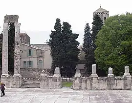 Monumentos romanos y románicos de Arlés