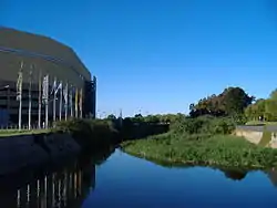 Arroyo Ludueña y el Shoping Portal Rosario