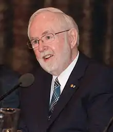 Arthur B. McDonald, Premio Nobel de física por el descubrimiento de las oscilaciones de neutrinos.