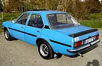 Opel Ascona B sedán 4 puertas