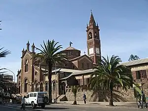 Iglesia de la Virgen del Rosario en Asmara, construida por los italianos en 1923.