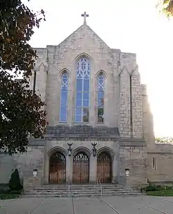 Iglesia de la Asunción de la Santísima Virgen María en 13770 Gratiot Avenue