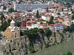 Localización de la iglesia (arriba a la derecha) en el barrio de Avlabari