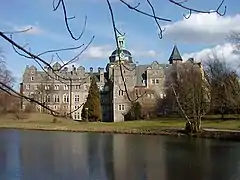 Castillo con estanque en Bückeburg