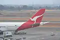 Boeing 747 de Qantas en el Aeropuerto Internacional OR Tambo de Johannesburgo, Sudáfrica