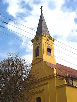 Iglesia católica del pueblo šokac de Bački Monoštor.