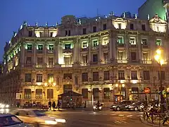 Edificio del Grupo Santander, antes local del Banco Hispano Americano