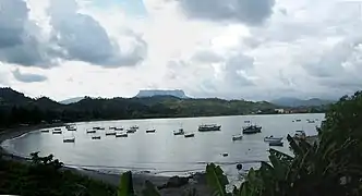 El Yunque sobre la bahía de Baracoa