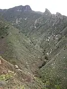 Barranco de Almáciga, con los roques Negro y de Anjua.