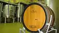 Una barrica de roble francés en la bodega Viña Sastre.