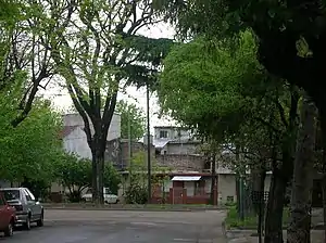 Entrada al Barrio Mitre, ubicado a 100 metros de la Avenida Ruiz huidobro.